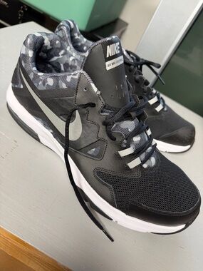 Nike Men’s Black & White Air Max Crusher 2 with Gray Camo Lining